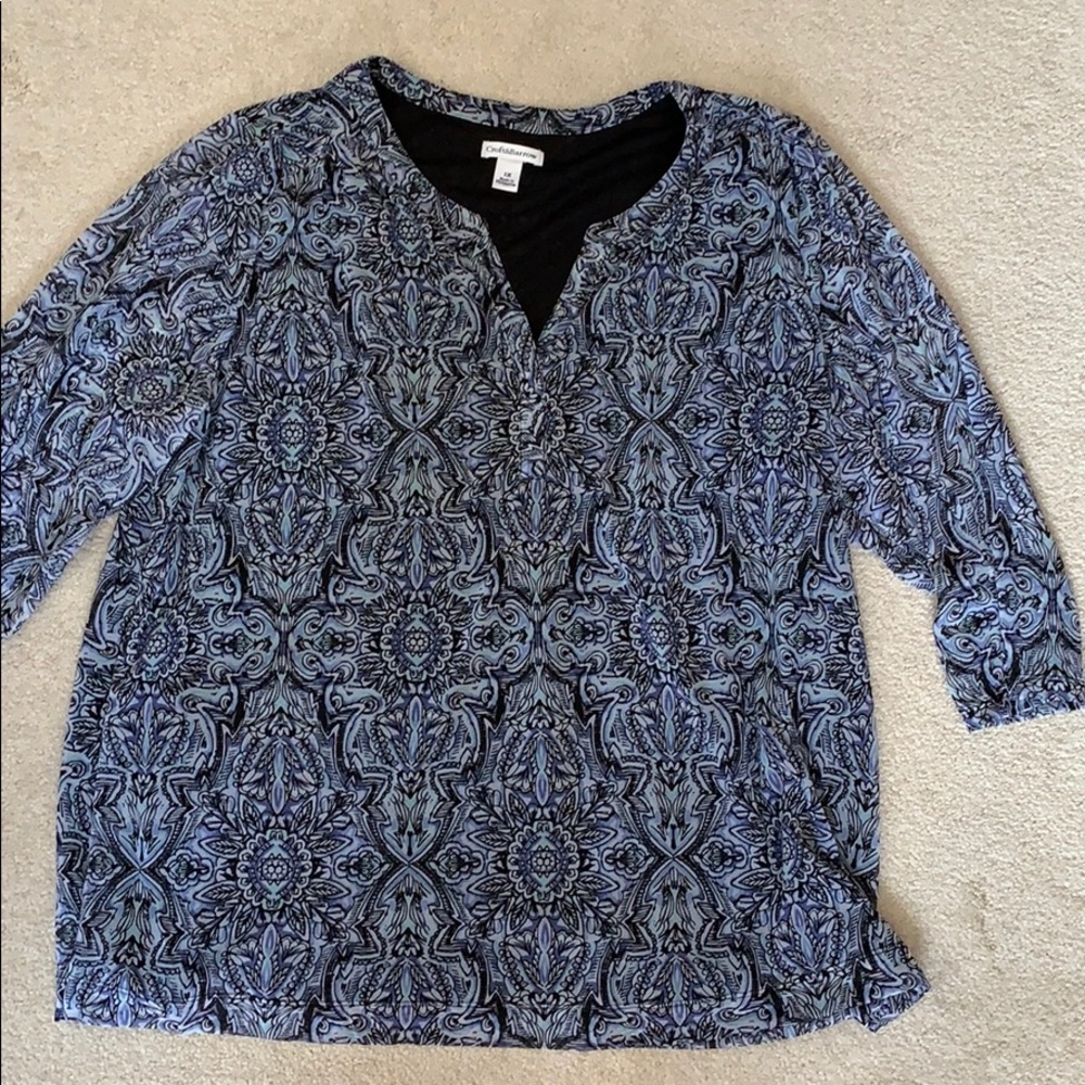 Blouse with pattern